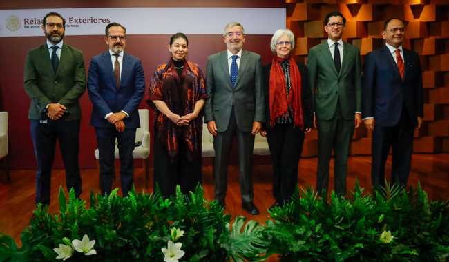 La defensa de la comunidad mexicana en el extranjero, prioridad de la política exterior del sexenio: Juan Ramón de la Fuente